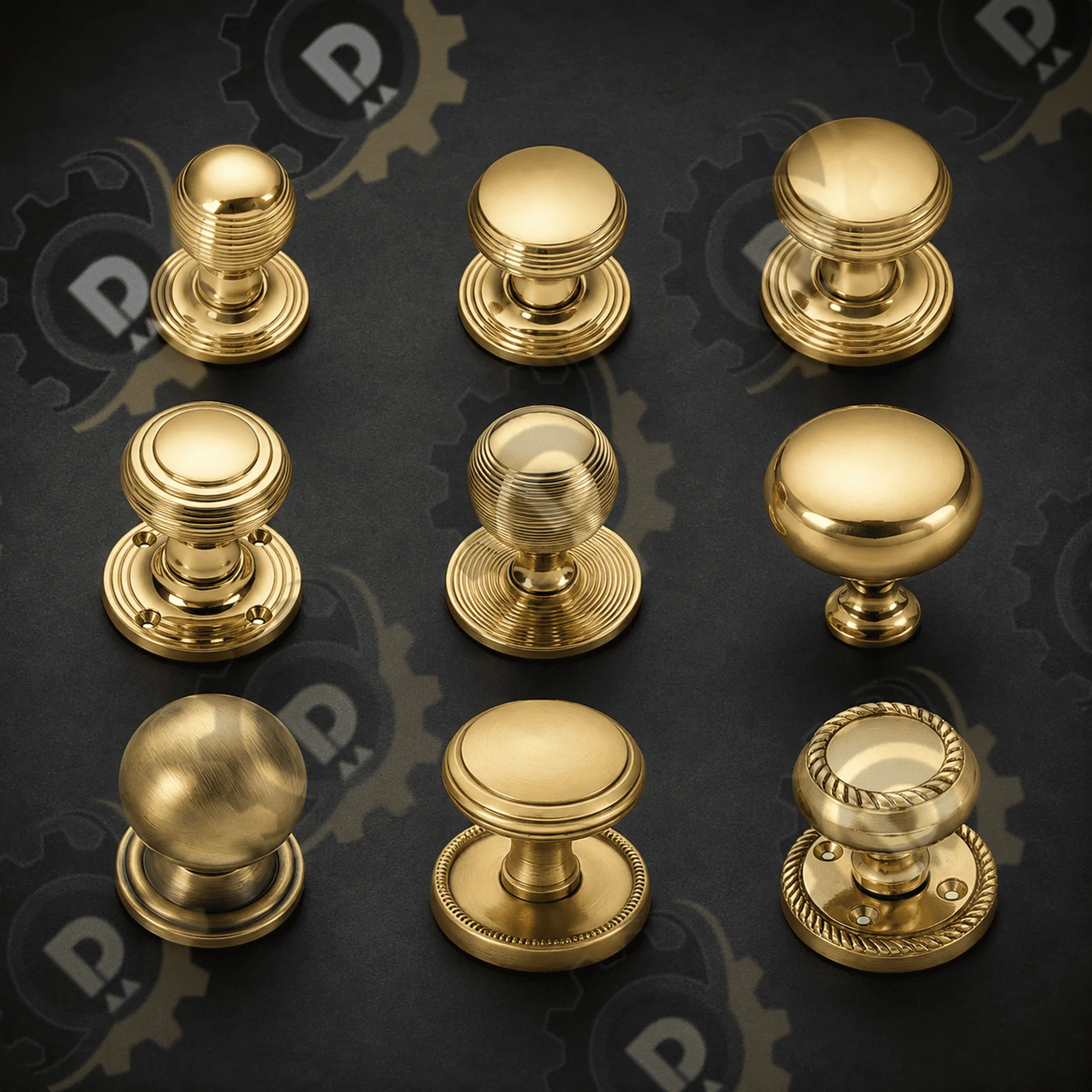 Cabinet Knobs & Handles